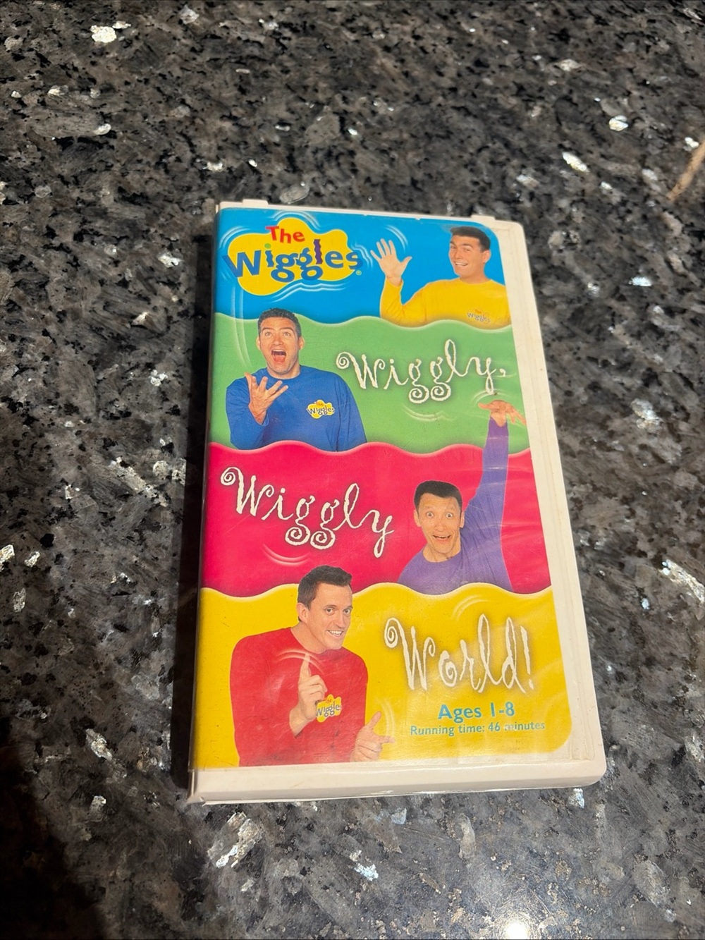 The Wiggles Wiggly Wiggly World VHS 2001 Video Tape Original Cast Song Clamshell